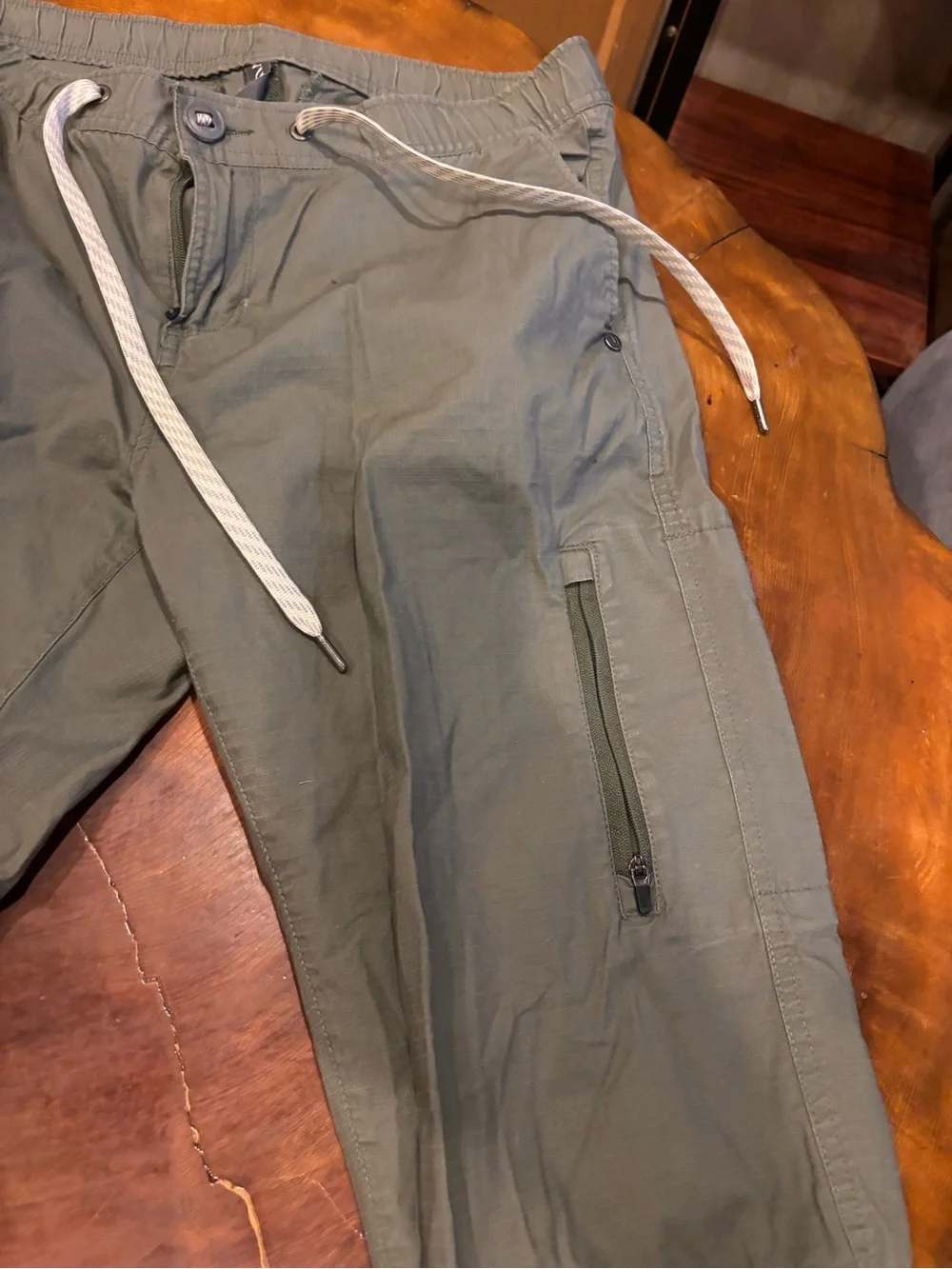 Vuori Men's Olive Green Drawstring Utility Pants